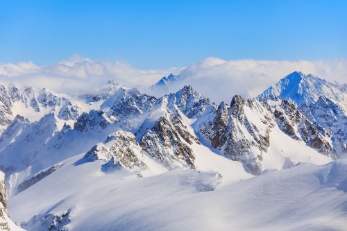 mountain-ranges-covered-in-snow-714258.jpg